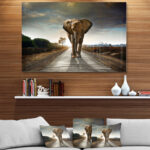 " Single Walking Elephant "