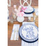 Hibiscus Handmade Glass Table Vase - Image 7