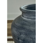 Keron Terracotta Table Vase - Image 5