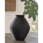 Polyresin Table Vase
