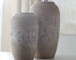 Lindsley Ceramic Table Vase - Image 4